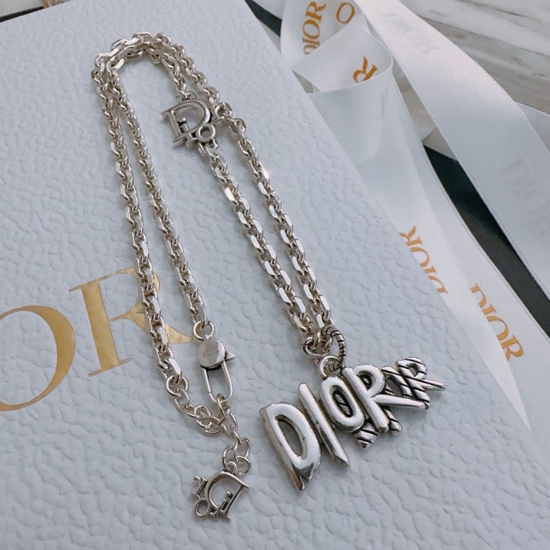chr1st1an D10r necklaces